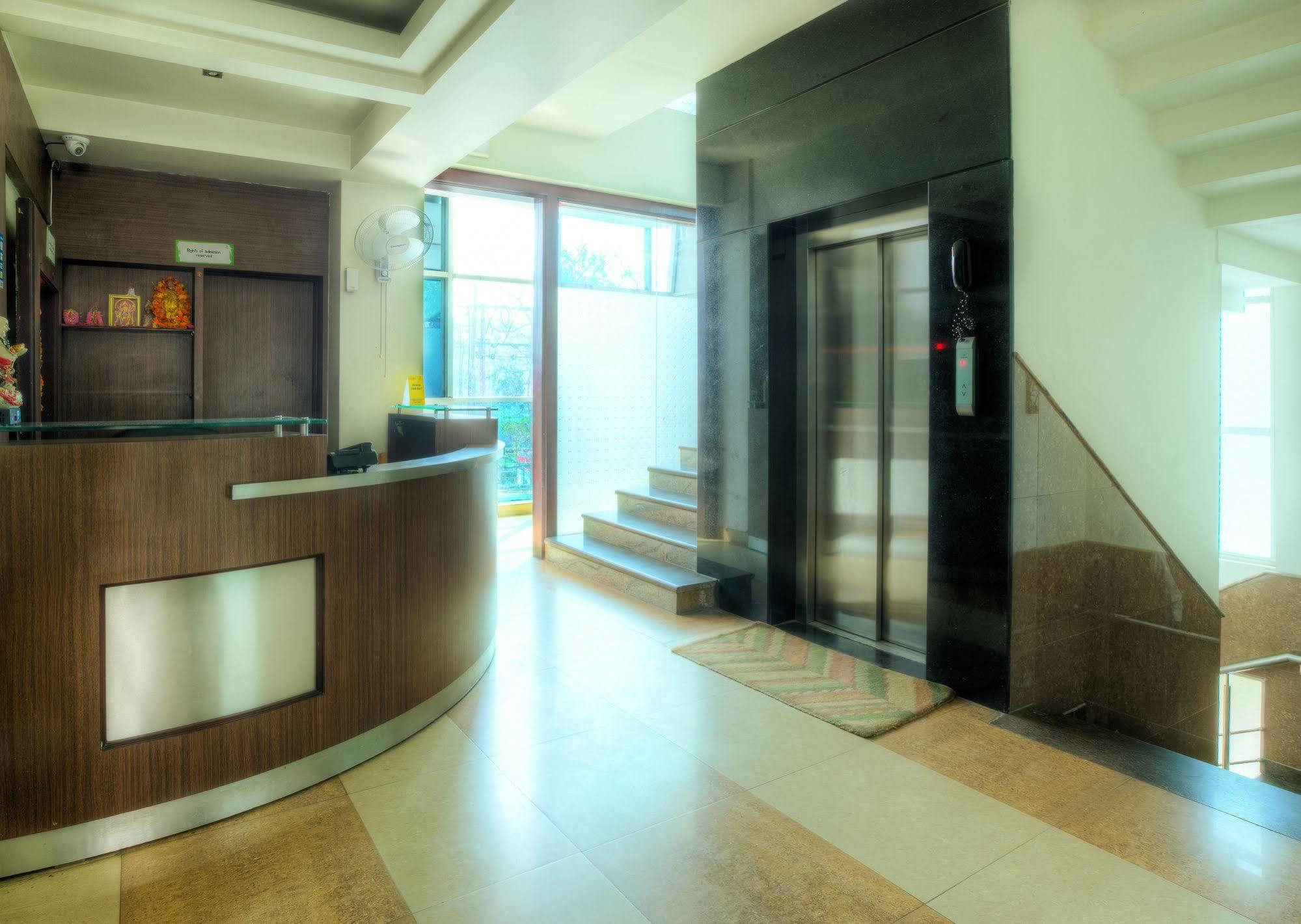 Treebo Shivam Inn Near Singapore Mall Lucknow Exterior photo